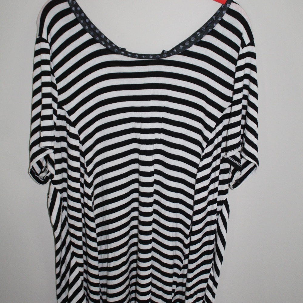 Avenue Women's Striped Blouse